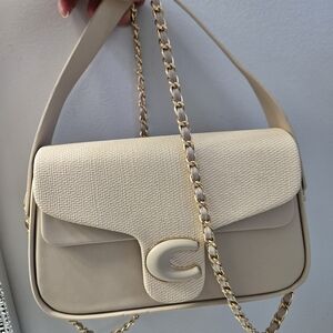 Elegant Cream Shoulder Bag with Gold Chain